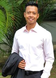 Healthcaretoday, hawker center, gerai makan, food delivery, Academy of Occupational and Environmental Medicine Malaysia, typhoid vaccination, Food Hygiene Regulations 2009, eating clean, healthy, food, lifestyle, Covid19, pandemic challenges, 
